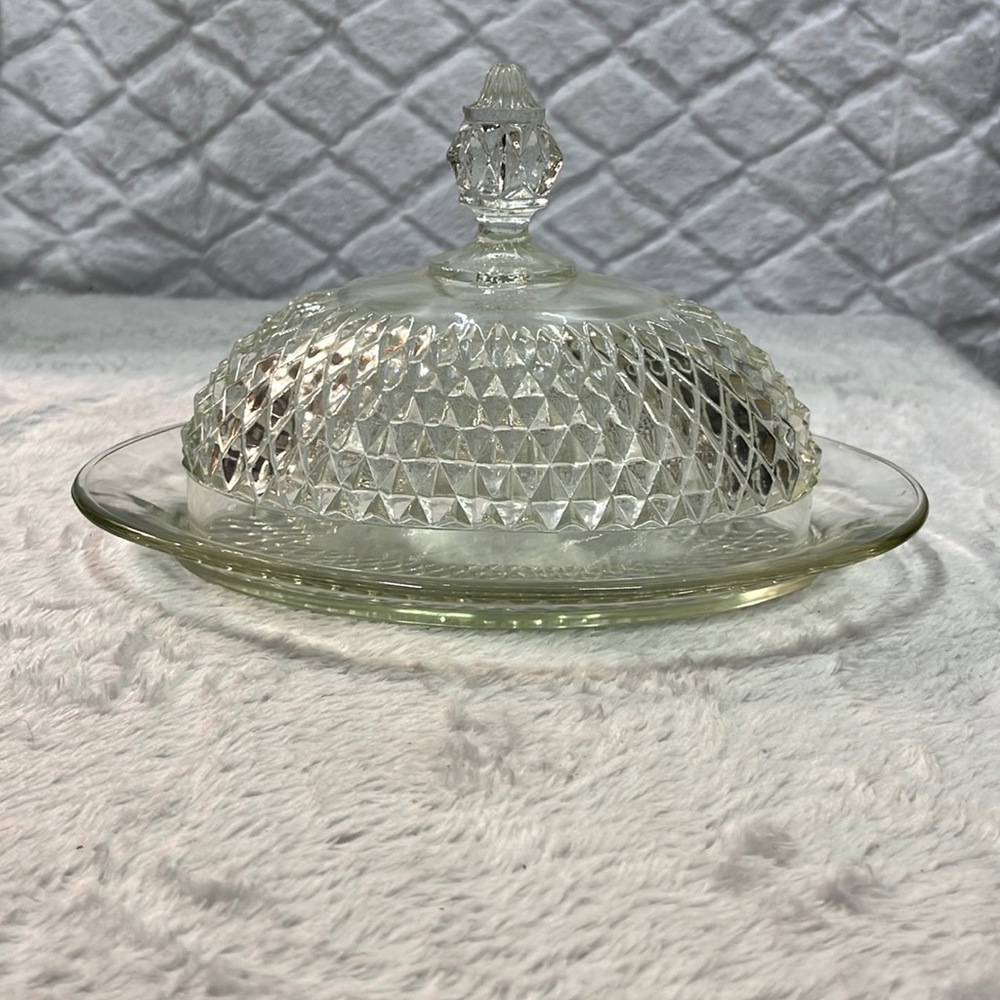 Butter/cheese tray with cover